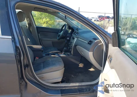 2012 Ford Fusion Se z USA, uszkodzony, nr VIN 3FAHP0HA1CR232774